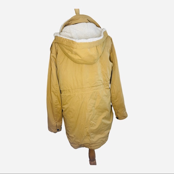 Cabela's Coat - Picture 4 of 9